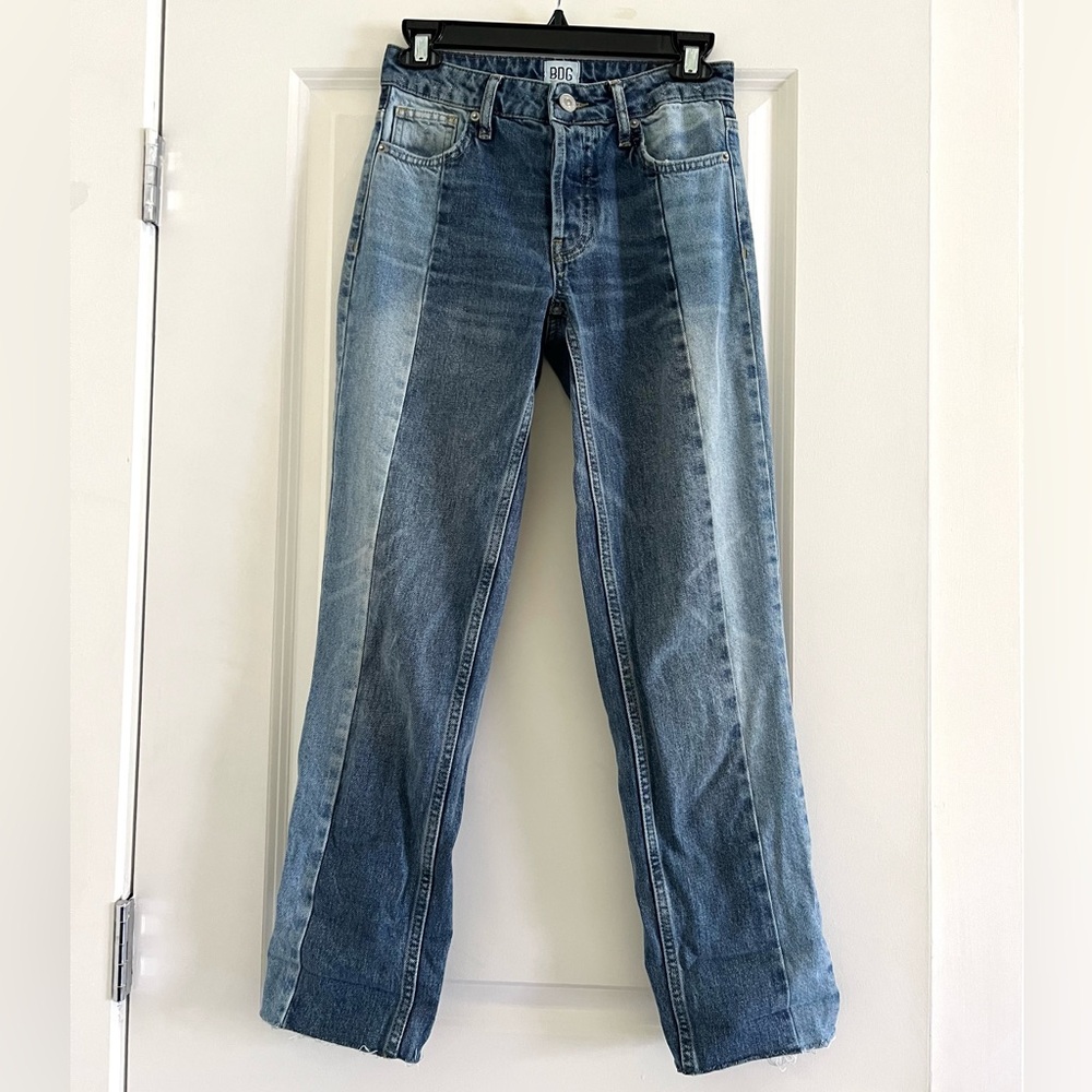 Urban Outfitters BDG two toned mid rise mom jeans size 24